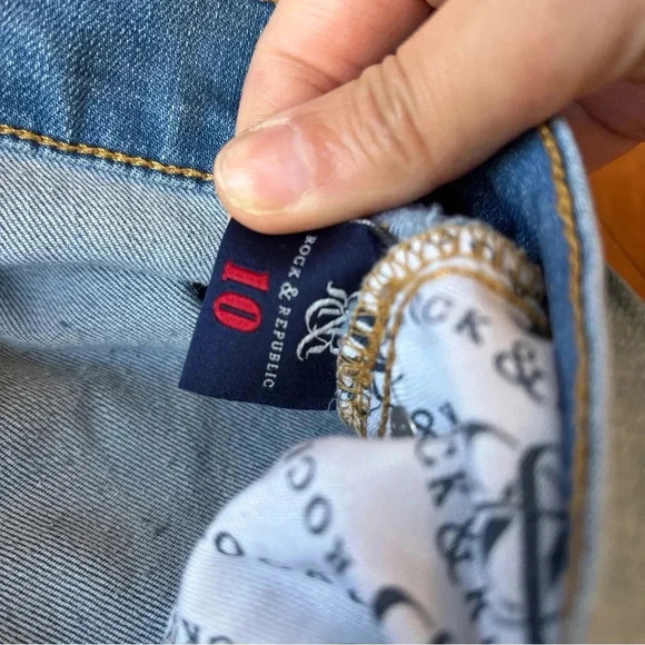 Rock Republic Embossed Skinny Jeans Light Wash Mid Rise Women’s Sz 10 - Picture 7 of 12